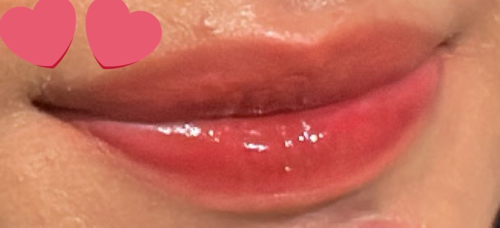 minblomb's tweet photo. @zyyien inilahh lippies andalan aku sekarang inii, dari muzigae sama lipglossnya mop🥰🥰
base: shade 003 stranger https://t.co/pnw2gjPKe7
top: shade 03 berryphoria https://t.co/a33ONudf1k https://t.co/1s8AzhkseL