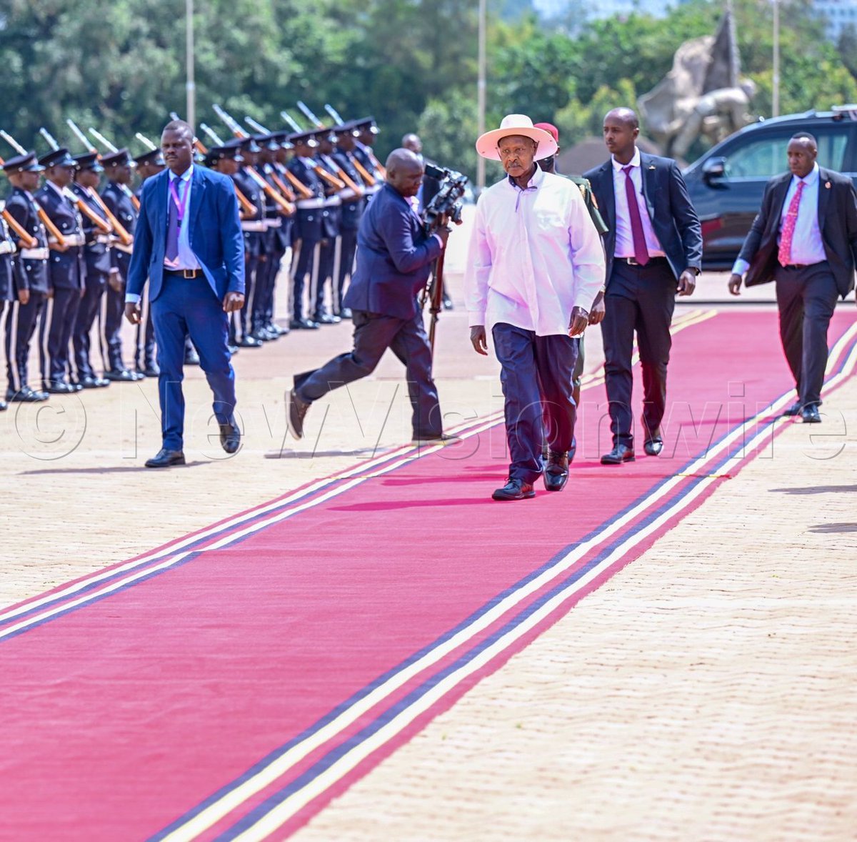 newvisionwire's tweet photo. PICTURES | H.E. @KagutaMuseveni has arrived to deliver the State of the Nation Address, officially opening the 12th Parliament.

Happening now at the Parliamentary Chambers in Kololo, bringing together Members of Parliament @Parliament_Ug and @GovUganda officials.  #SONA2026

#VisionUpdates
📸@kamiriam