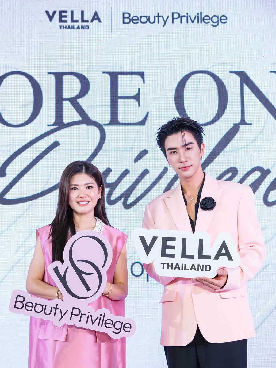 ppe2003perth's tweet photo. ดีใจที่ได้เจอทุกคนในงาน Core One Privilege Grand Opening นะครับ ขอบคุณที่มาร่วมฉลองเปิดตัว VELLA Thailand x Beauty Privilege ด้วยกัน อบอุ่นมาก 🖤

IG perthppe 

#CoreOnePrivilegexPerth #เพิร์ธธนพนธ์
#VELLAThailand #BeautyPrivilege
#KDPPE #PerthTanapon https://t.co/vCAwpah0ur