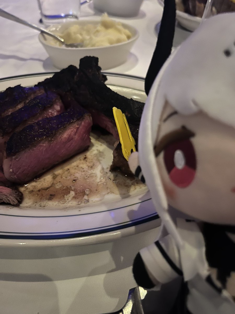 Shikikan AUG tweet media