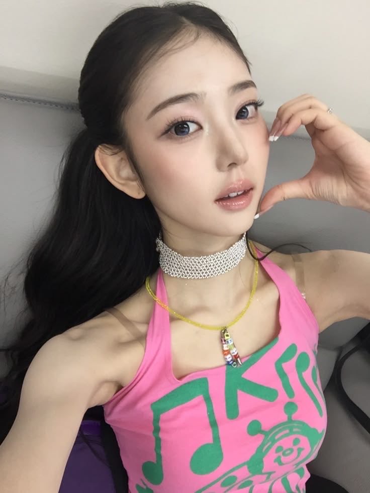 yukazcals's tweet photo. i want my arms to look like this again.. i had discovered new bones TT https://t.co/0xcAbgYU9q