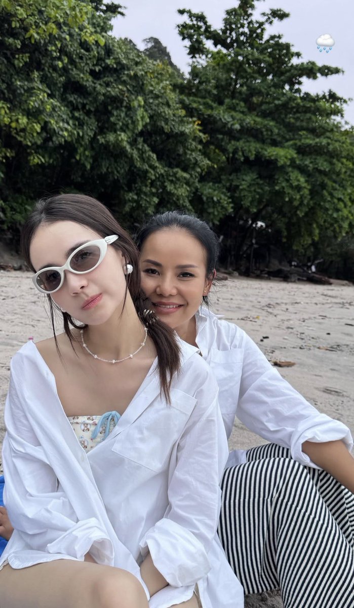 ginnyius's tweet photo. So happy seeing that Jayna is spending quality time with her mom 🥹🫶🏻

#aangelinaass https://t.co/7xX3yvGdqI