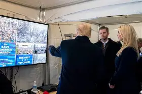 thee_relaxwme's tweet photo. DONT EVER FORGET THIS CIRCUS JAN 6 SHOWING HIS MONKEYS THE MAYHEM POINTING AT THE SCREEN CLAPPING N SMILING. HES 1OO&amp; TRAILER TRASH https://t.co/7wmSCG172v