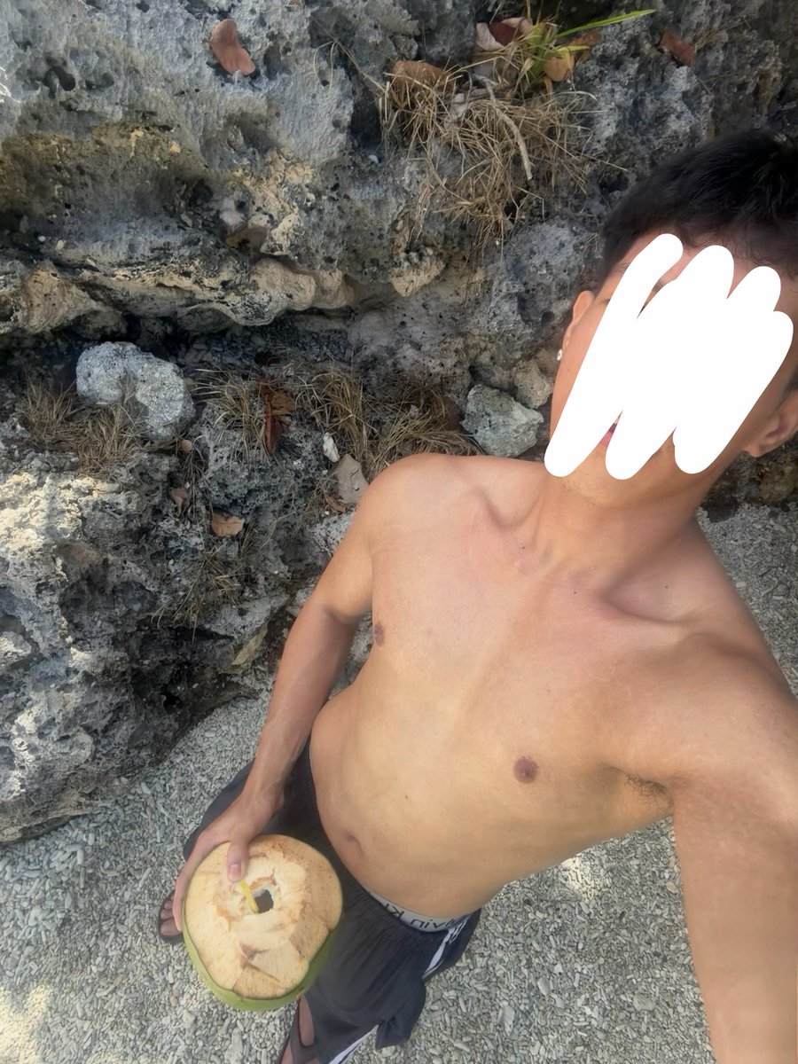 kaiiseel's tweet photo. 🥥🌴 https://t.co/sfCdUfgnrC