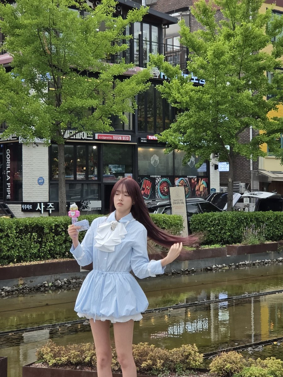 staycglobals_'s tweet photo. yoon filming an episode of curiosity jayun today WERE SO BACKK https://t.co/Kgb6zXZqxn