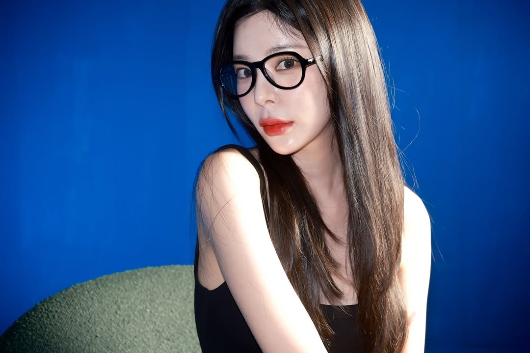 lash_seoul's tweet photo. 장재인님 착용

모델명👓 : SIENNA C1

#장재인 #チャンジェイン #KPOP https://t.co/QdkuntFZwQ