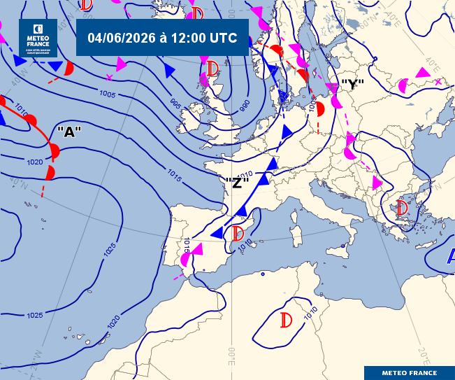 MeteoAnd_OECC's tweet photo. El pas d'un front farà créixer ràpidament núvols convectius que deixaran pluges durant la tarda. Aquestes poden ser puntualment intenses i anar acompanyades d'activitat elèctrica⛈️ #avís_groc https://t.co/EYxw72Xnyk