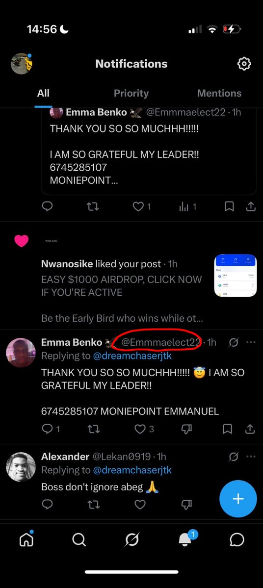 Emmaelect22's tweet photo. @mostguided @dreamchaserjtk Omo, check the comment section well 😂 the guy clone my account ohh. The thing sef shock me.
Check the username u go see say the guy don change profile pic. But he never change the username yet. https://t.co/zNF0xZ1aOS