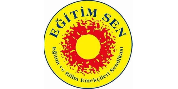 etkilihaberyeni's tweet photo. Eğitim-Sen, Kılıçdaroğlu'nun ekibine katılan Yıldırım Kaya'nın kurucu başkanlığını dondurma kararı aldı.

Sendika, kurucu başkanları Yıldırım Kaya'yı kınadı ve bundan sonraki sendika faaliyetlerine ve etkinliklere çağırmayacağını açıkladı. https://t.co/z1Pnb4PJfr