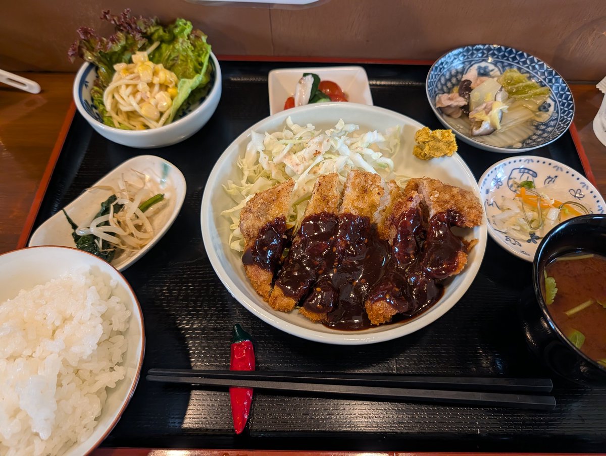 mulvalou's tweet photo. ごちそうさまでしたー

これはごはん少なめ、でもお腹いっぱいで美味しかったー https://t.co/ULTLsCgrlV