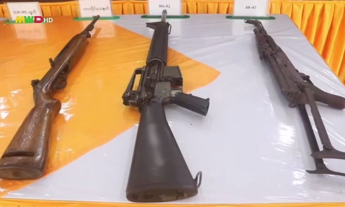 ViewsofMM22's tweet photo. 8 armed group members  reintegrate into society after  surrendering weapons 
-----#WhatsHappeningInMyanmar 
Eight members from the #KNLA, #ABSDF,  #NMSP (splinter group) and #PDF-related groups  have reportedly returned to the legal fold with  weapons and ammunition, according to officials.
-----#MyanmarFactCheck 
The returnees surrendered one carbine  rifle, an AK-47 rifle, an M4A1 rifle, a 9mm pistol, ammunition, magazines, a communication  device and other items. Myanmar authorities provided  cash rewards and assistance totalling K19.6  million, along with gifts.