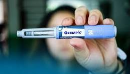 willJens's tweet photo. Nytt funn viser at GLP-1-legemidler som Ozempic, ser ut til å senke nivåene av to proteiner i hjernen som er et kjennetegn på Alzheimer: beta-amyloid og tau. https://t.co/ZlmKjynlUf https://t.co/8NBzsgDVV7