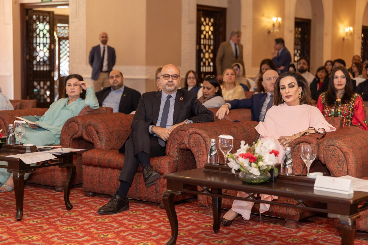 UNDP_Pakistan's tweet photo. Women aren't waiting to be included in #ClimateAction. They're already leading it. 🌏

At the #GenderClimateAwards2026, #UNDPinPakistan Resident Representative Dr. @SamuelRizk honoured Ms. Songul Jamal and Dr. Zillay Marium — whose work on coral reef restoration, coastal protection, and soil regeneration is building climate resilience from the ground up. 🪸♻️

UNDP is proud to support a platform that amplifies the voices driving real change. 🤝