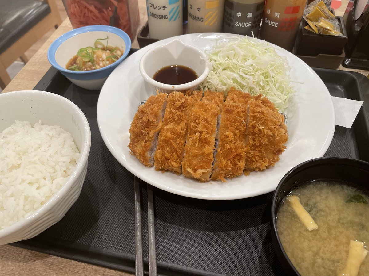 tomoco_3's tweet photo. ちょっと早いけど第2弾クーポン延長につきマツエッティ｡ﾟ(ﾟ´Д｀ﾟ)ﾟ｡ https://t.co/2YG66dCQD4