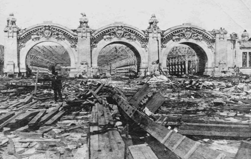 SpireDomePillar's tweet photo. Demolition of the St Louis World's Fair. It's strange that they always have to have a single guy posing in these photos almost to prove the demolition was done by us. https://t.co/8cyjIOKzE4