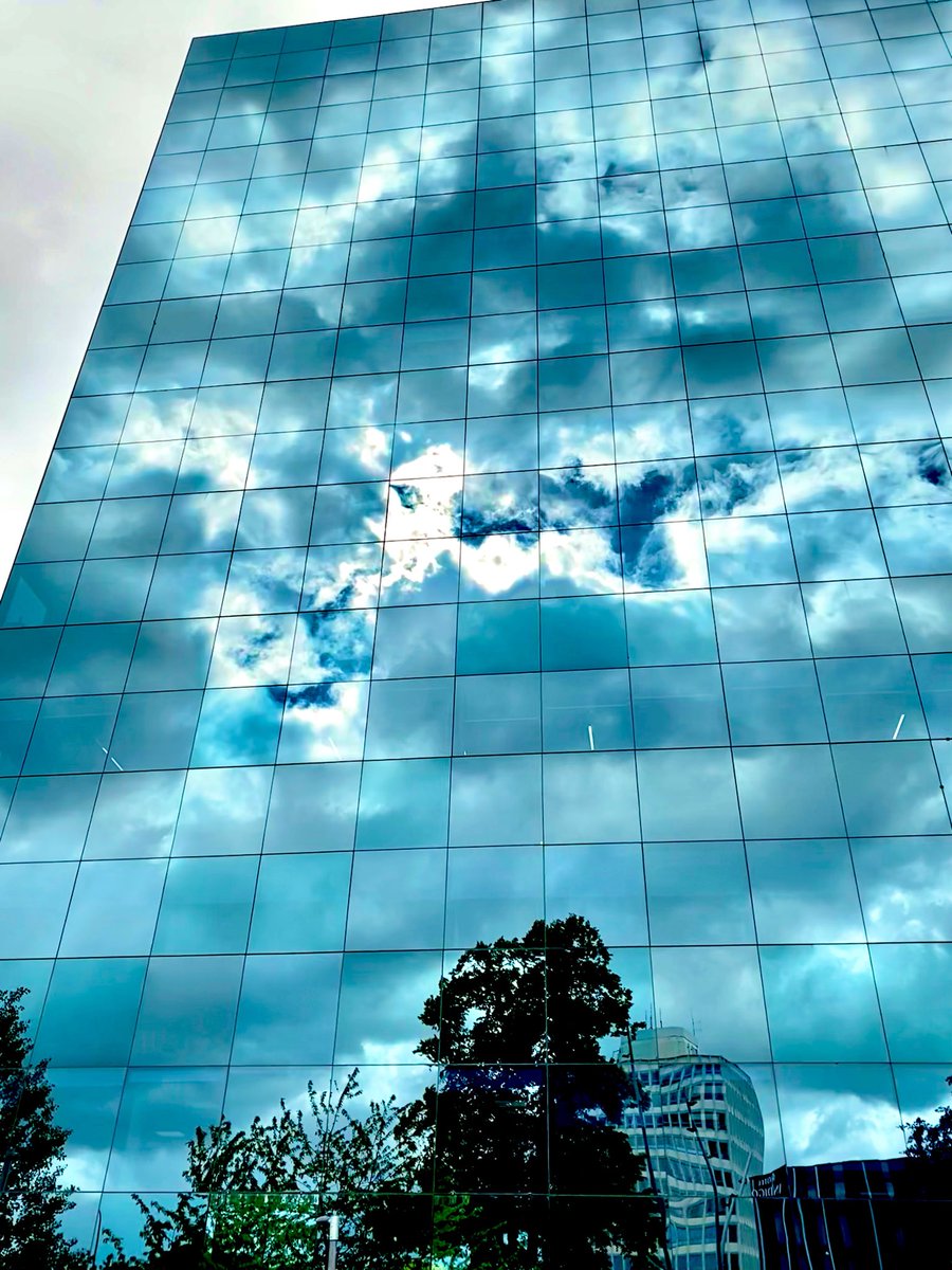 roger_geeson's tweet photo. Clouds. https://t.co/TWpBBzYBXM