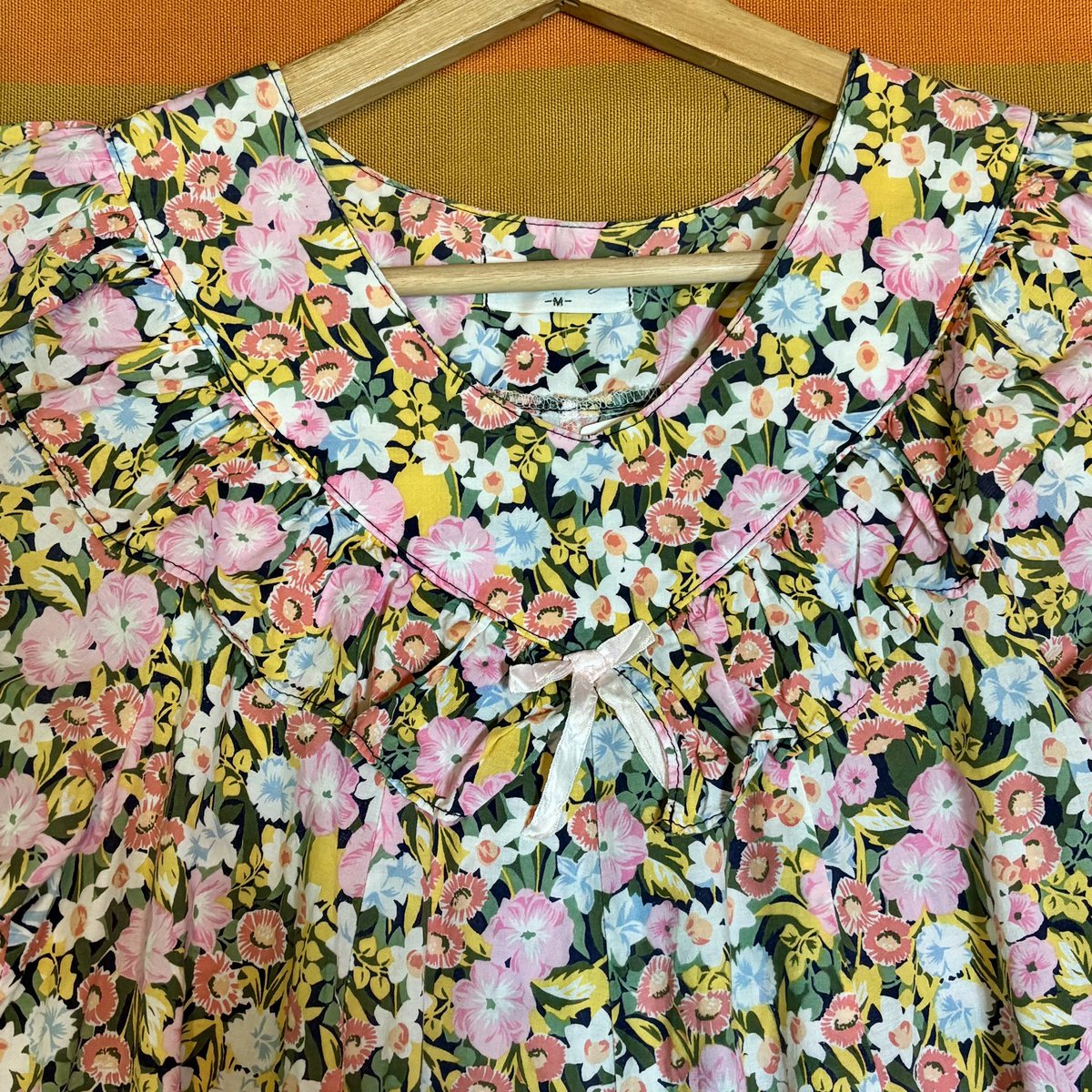 ○通販可能○ 🎀70's cotton dress🎀 お色味はネイビーベースにピンク