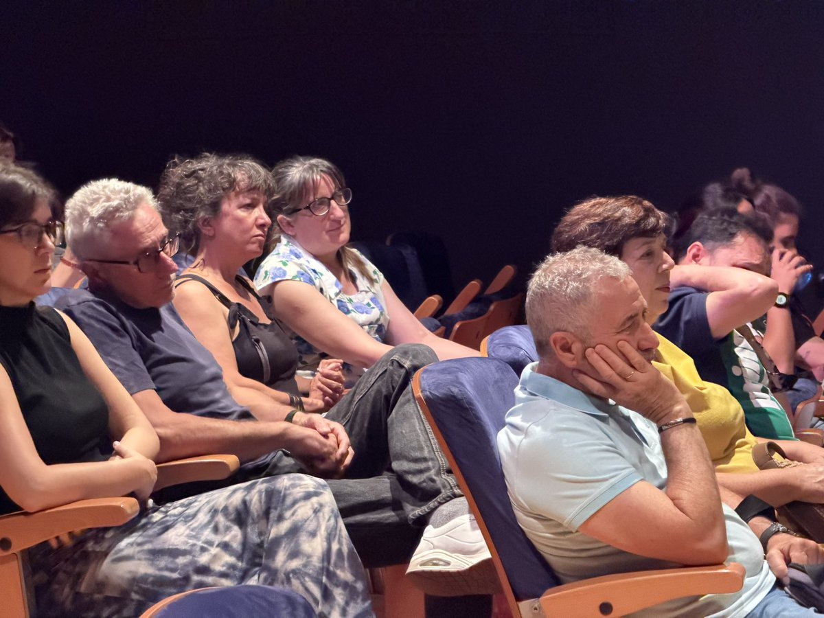 redongdmadrid's tweet photo. El día de ayer inauguramos en @LaCasaEncendida la XIX edición del ciclo de cine #LaVozDeLasSinVoz una espacio donde el cine se convierte en herramienta de sensibilización, denuncia y transformación social.

#RedaONGDMadrid #DerechosHumanos #Migracion https://t.co/N6jFCe1sh6