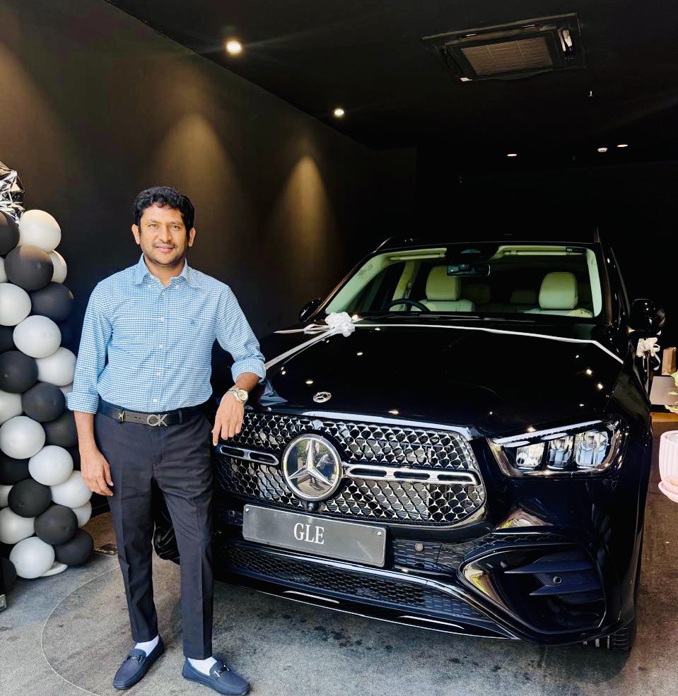 gvreddy0406's tweet photo. Delighted to share that I have taken delivery of my new Mercedes-Benz today. https://t.co/hpz7DV2u6O