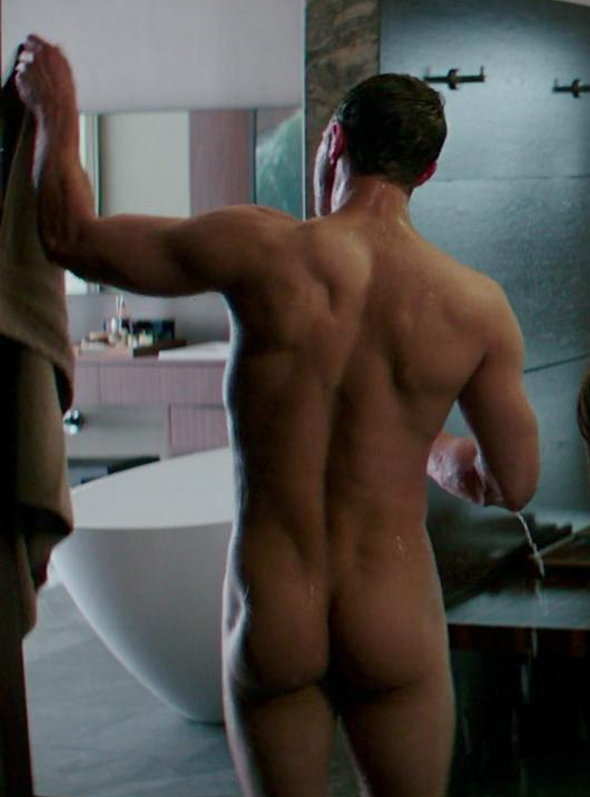 hotcelebhqz's tweet photo. Jamie Dornan in ‘Fifty Shades Freed’ https://t.co/yQpZCG4IrO