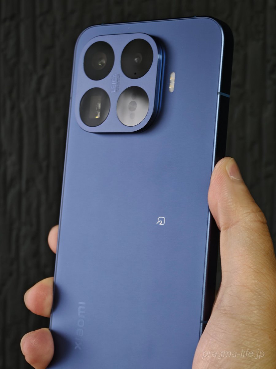 F10Dfjtu's tweet photo. FeliCaの位置、最高に"分かってる"よな。

さすがXiaomiだな。 https://t.co/zxPJ0CHwIZ