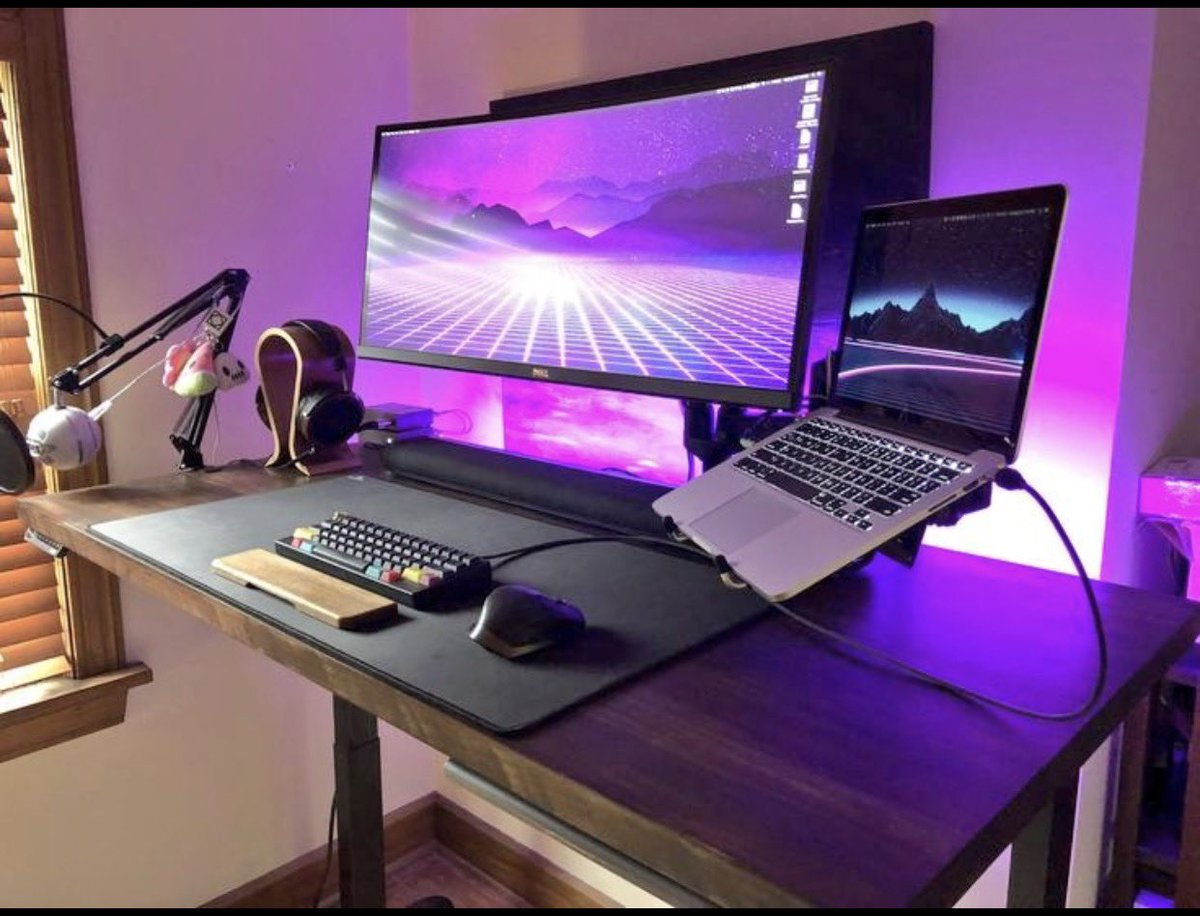Richardex75's tweet photo. This is where the magic and bugs happen 😂
Just me, my setup, and ideas worth millions 💜
“A real tech bro never sleeps… we just deploy updates.” https://t.co/el5WIsbGOG
