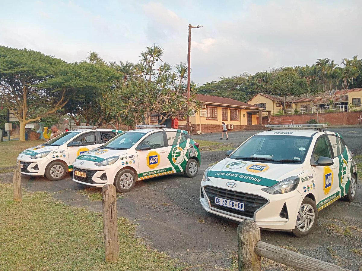 Fidelity_Secure's tweet photo. South Coast, we’re looking after you! Our team are standing down at St Michaels and in Ramsgate with high visibility. We’re not just always there, we’re everywhere! Keeping you safe, securing your assets
#FidelityADT #SouthCoast #KZN #visibility #AlwaysThereforYou #FidelityHeroes #community #keepingwatch #teamwork #keepingyousafe #securingyourassets #safetyfirst #FidelityServicesGroup #WeAreFidelity