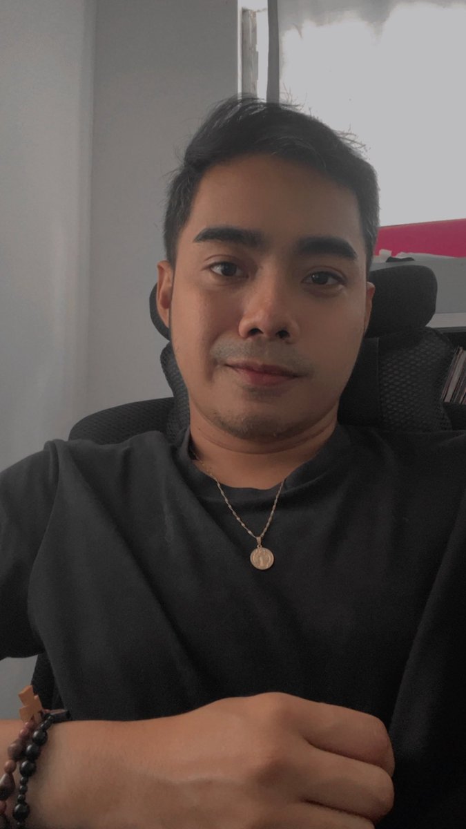 delimondooo's tweet photo. Anuna? https://t.co/DQ6IF3NY0N