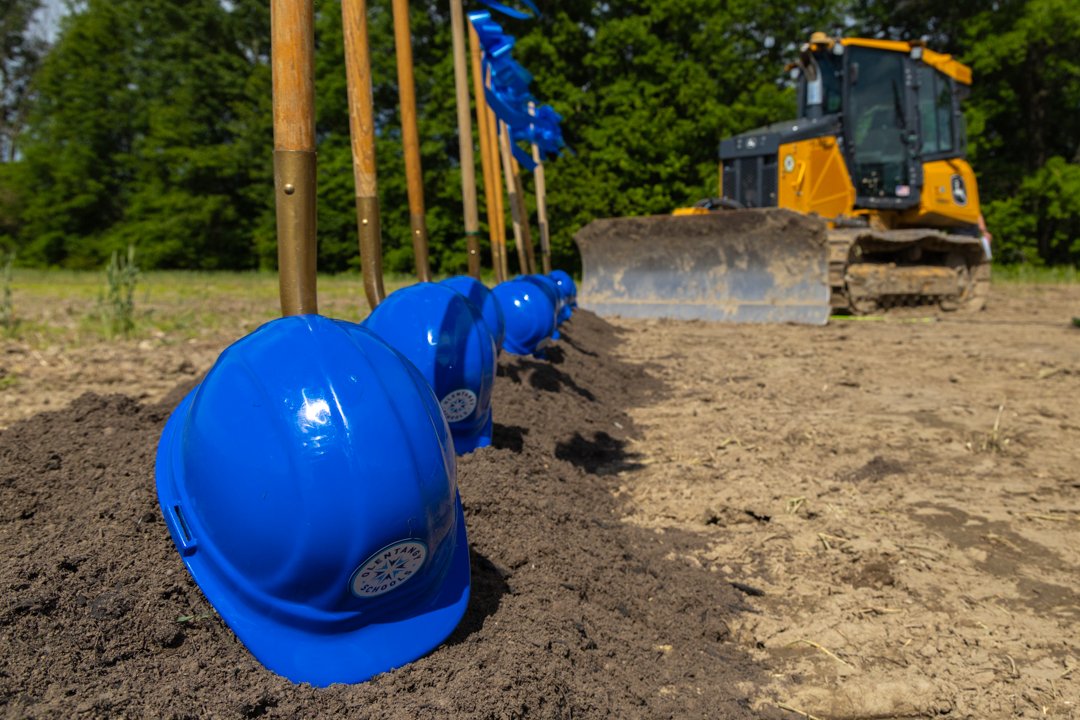 FanningHowey's tweet photo. Thank you to everyone who joined us to celebrate the groundbreaking of Olentangy Schools’ 5th high school 🎉

We’re excited to see the building and campus take shape over the next 2years!

@OlentangySD https://t.co/ZL9WLQ8Nt9