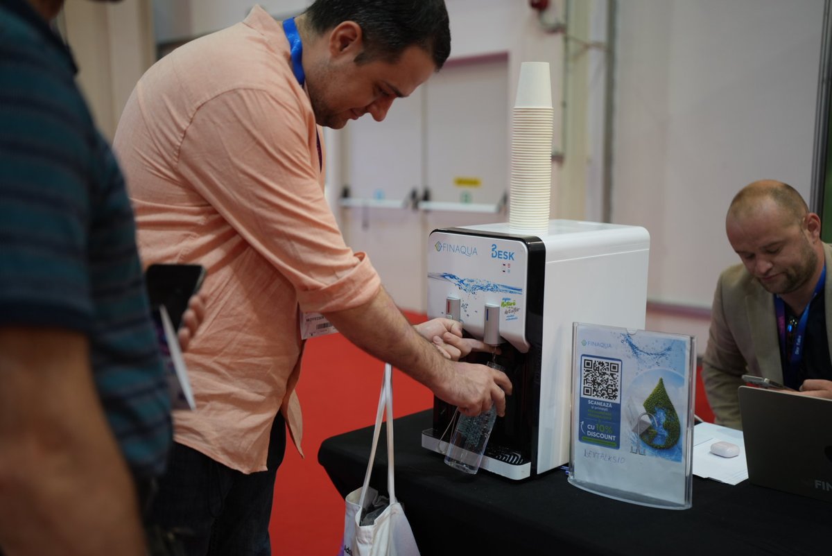 DevTalksRo's tweet photo. Thank you, FINAQUA, for joining DevTalks Romania 2026 as our Hydration Partner and for keeping our community refreshed throughout two intense days of tech, networking, and innovation.

Sometimes, the smallest details make the biggest difference in the overall experience. https://t.co/eW6ETvowHL