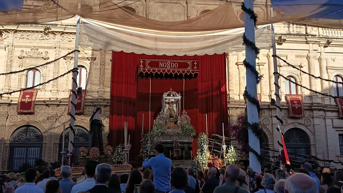 antifazista's tweet photo. Mañanita de Corpus. https://t.co/u4Iti6U9Ba