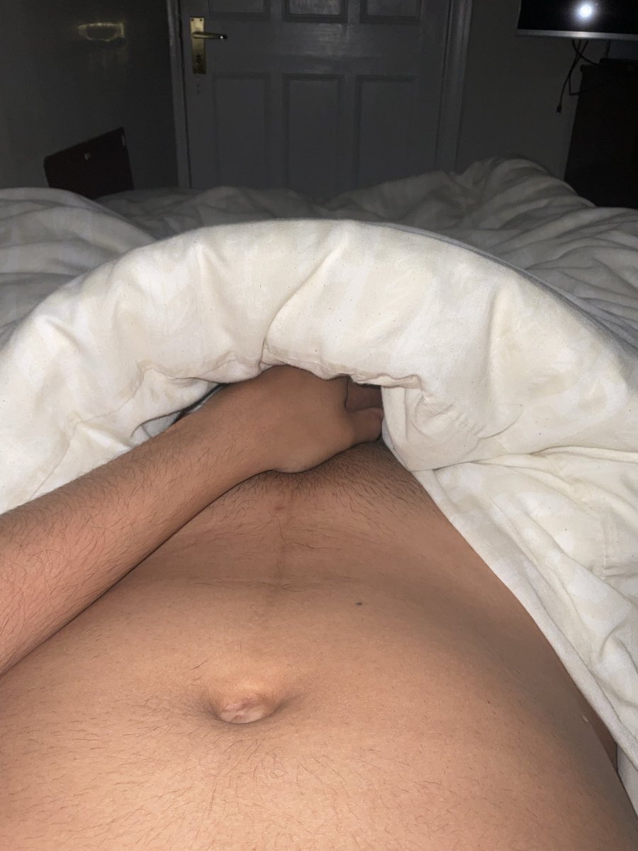 geekymcgeek1's tweet photo. DM me boys 🤭 #horny #gay #gayuk https://t.co/mJ4EsVLcmP