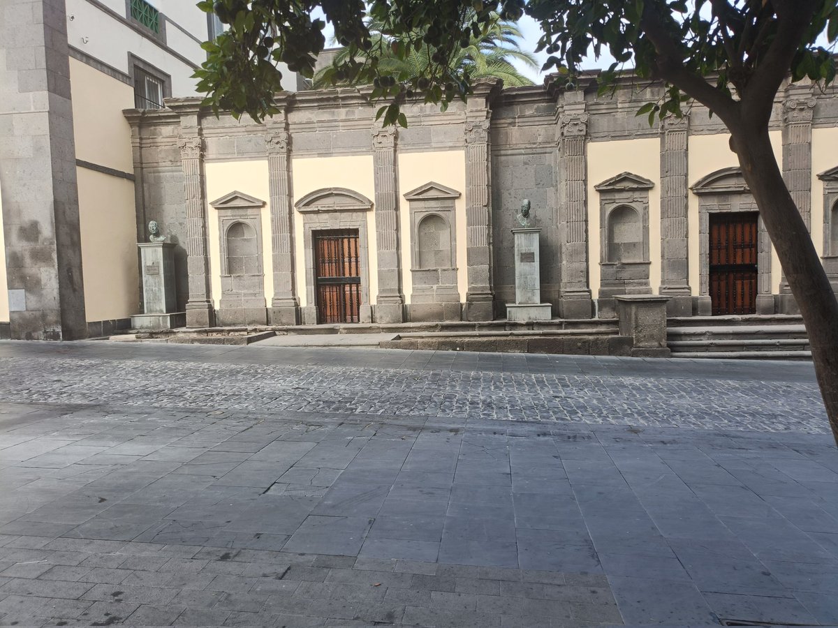 g_pacma's tweet photo. ¿Qué pasó con la vegetación que había en este lugar? ¿Cuánto dinero nos está costando la visita del Papa? https://t.co/9ChIfuPsBU