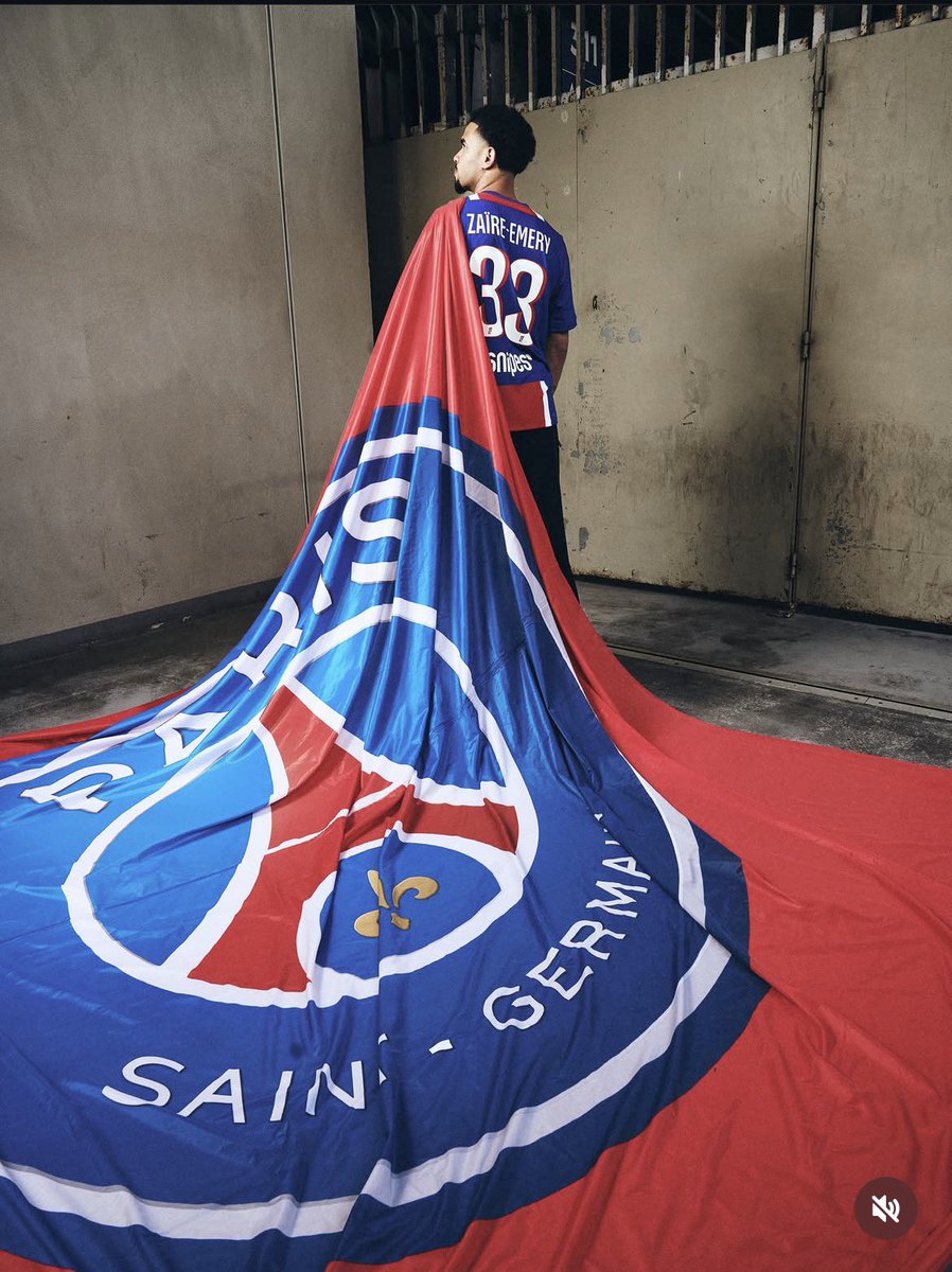 r4y4nee's tweet photo. Il a un ptn de flow notre futur GOLDEN BOYS 🌟❤️💙 https://t.co/eUdeOnuhEh