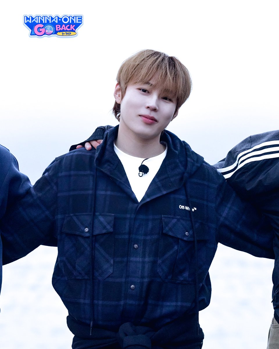 mnetplus_og's tweet photo. [#WANNAONEGO]
📸Behind Photoㅣ'The' Taean Coast🌅🐎

〈WANNA ONE GO : Back to Base〉,
📲Anywhere with the APP, 💻Wider with the PC Web!
𝐌𝐧𝐞𝐭 𝐏𝐥𝐮𝐬 👉https://t.co/5YWQiXUqBB

〈WANNA ONE GO : Back to Base〉
📍6/16(Tue) 6PM(KST) Special Episiode on Mnet Plus!
📍Full VOD on Mnet Plus for FREE!

=
[#워너원고] 
📸비하인드 포토ㅣ'그' 태안 바다🌅🐎

〈워너원고 : 백투베이스〉
📲App으로 어디서든 , 💻PC Web으로 더 크게!
𝐌𝐧𝐞𝐭 𝐏𝐥𝐮𝐬 👉https://t.co/5YWQiXUqBB

〈WANNA ONE GO : Back to Base〉
📍 6/16(화) 저녁 6시 스페셜 회차 Mnet Plus 공개
📍 Full VOD는 Mnet Plus에서, 무료로 시청 가능!

#WannaOne #워너원 #Wannable #워너블 #WANNAONEGO #WANNAONEGOBacktoBase #워너원고_백투베이스 #윤지성 #하성운 #황민현 #옹성우 #김재환 #강다니엘 #박지훈 #박우진 #배진영 #이대휘 #라이관린 #Mnet #엠넷 #엠넷플러스오리지널