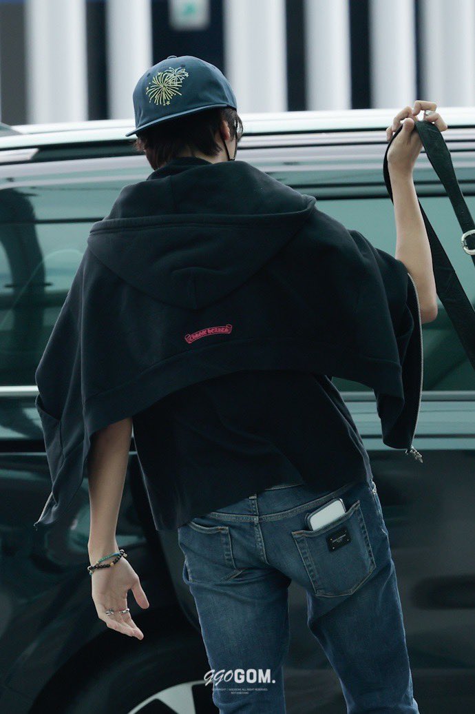hc_000606_gom's tweet photo. 260604 ICN
가다가 재민이 내리려고 하니까 기다림 🥹
#HAECHAN #해찬 #ヘチャン https://t.co/lRy6ILfugG