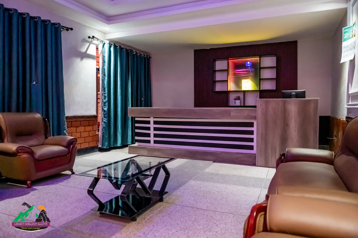 Wakighoma1's tweet photo. The magic is done here in the heart of Kasese. Choosing legacy chill out, you are choosing memories and VIP treats at very affordable fee. You are welcome. The @WasswaEmma_ @Uganda_Expozed @BwambaleRene @OriginalMukonzo @mbukasesedonnet @a_abwoli17364 can testify https://t.co/p0wxPVYNM0