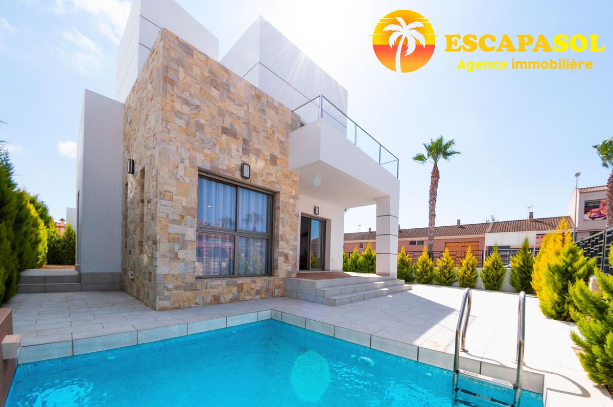 Escapa_sol's tweet photo. 🏡 VILLA JADE – DERNIÈRE DISPONIBLE
Livraison IMMÉDIATE – Entièrement MEUBLÉE
✅ 3 ch – 3 sdb (chauffage sol)
✅ Piscine – Jardin – Solarium
✅ 800m de la plage
📍 Los Alcázares (Mar Menor)
https://t.co/z7rf8dMGeD
#VillaJade #LosAlcazares #MarMenor #VillaNeuve #LivraisonImmediate https://t.co/nRFwxLMQQT