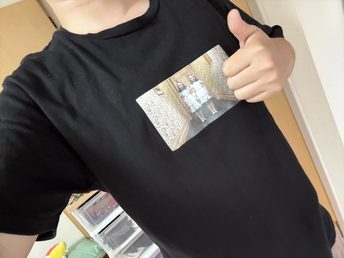 adasumin's tweet photo. フォロワの服奪ってきた https://t.co/EwTkJFn89H