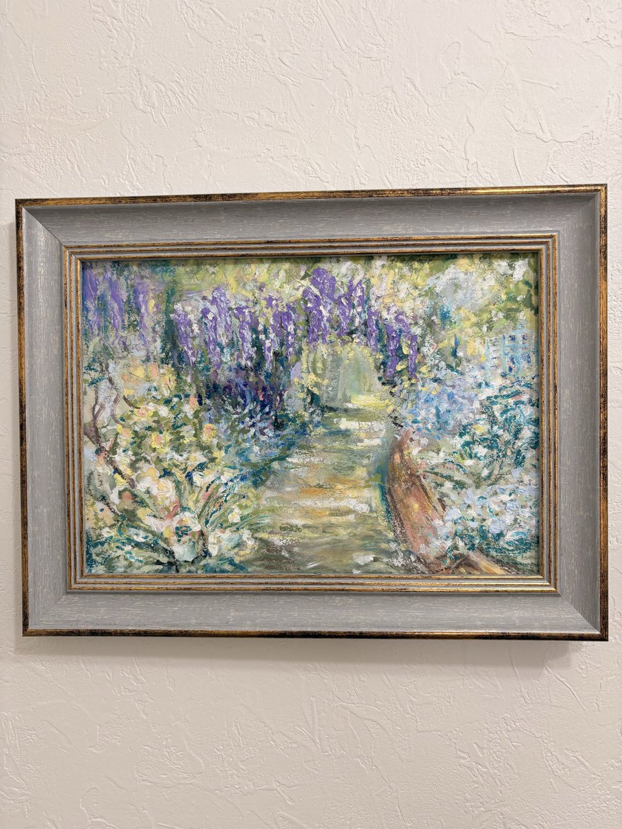 mire_nft's tweet photo. 新作完成しました✨藤の花と庭　道は続く　#還る光　#オイルパステル　名前はまだ無い

こんな感じの絵画好きな方いますか？

原画販売　一点物 https://t.co/Rq9zLkqhwI  オーダーメイドや割引 https://t.co/dBNPbTDGNc  
#絵画 #オイルパステル #印象派 #oilpainting #風水 https://t.co/m3qqLEaXVW