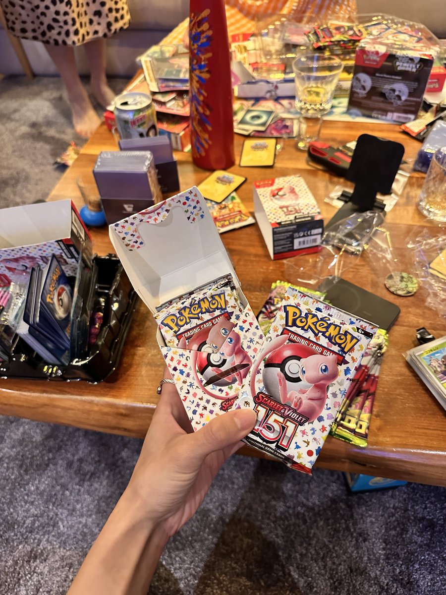nonplayablecin's tweet photo. don’t open your 151s keep them sealed and tokenized https://t.co/efajrtSHpJ