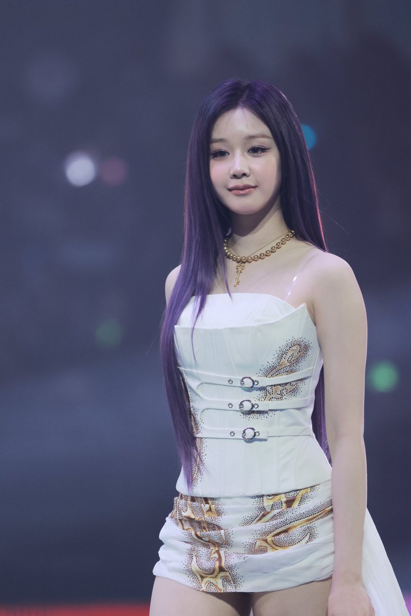 Merlin_duo's tweet photo. 251225 Pharita at SBS 가요대전

Load in 4K 

#PHARITA #파리타 
#BABYMONSTER #베이비몬스터 https://t.co/cZT7kCGdVo