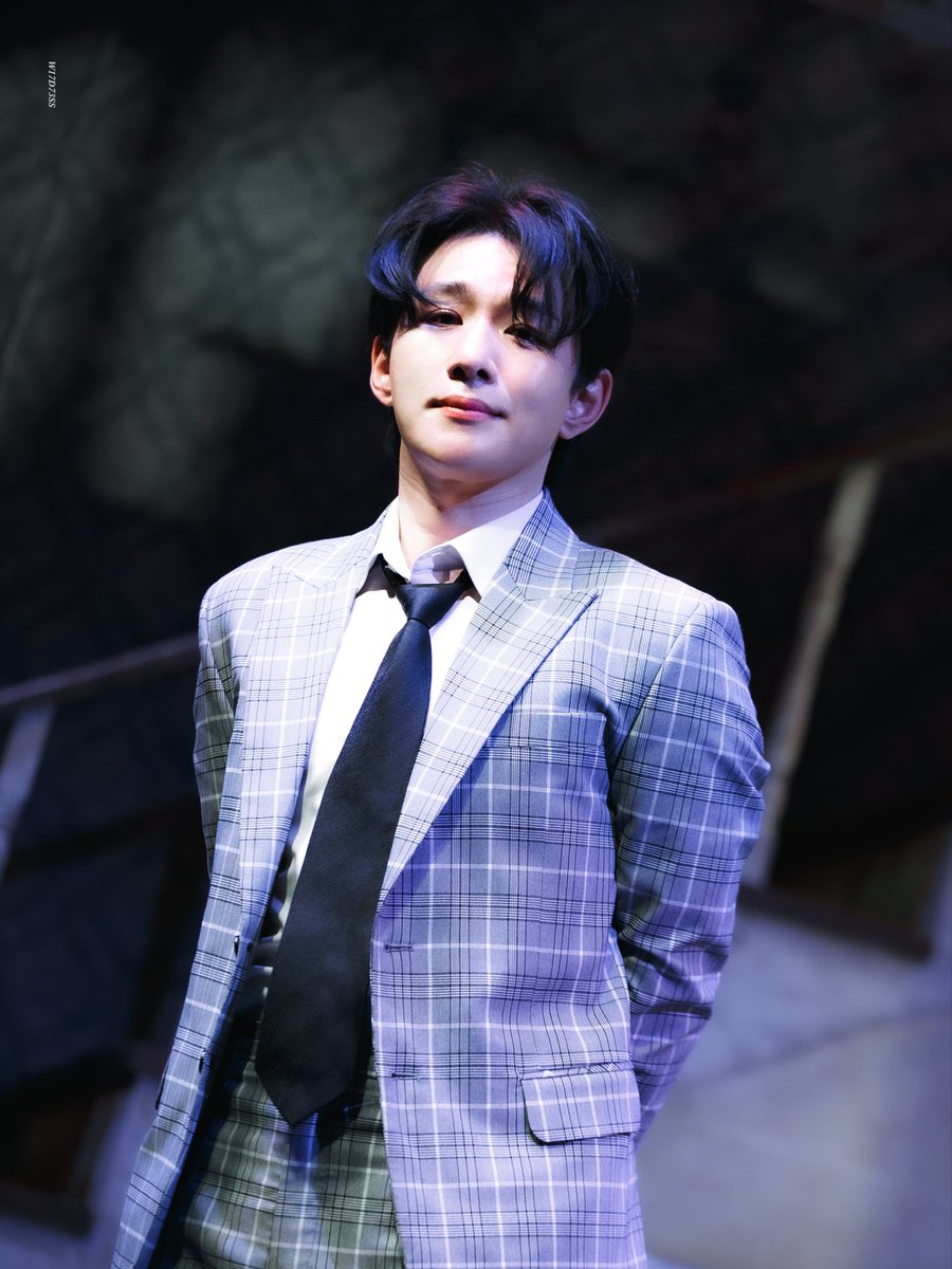 W17D73SS's tweet photo. 260531 14:00
연극 오펀스 
마지막 공연 무대인사

트릿 役 | #오승훈 배우님

난 널 돌볼 책임이 있어 https://t.co/WRd4DtYpmm