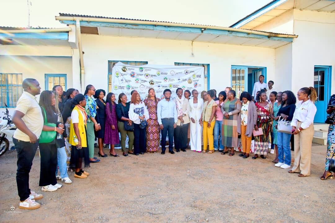 ailesducoeurhk's tweet photo. Notre engagement reste le même sur l’hygiène menstruelle, les leaders du haut-katanga ce sont réunis pour briser les tabous afin de promouvoir la santé et l dignité menstruelle dans le #Hkatanga. en appui technique @UNFPARDC et @ConseilHa @Mulunda_JC @ailesducoeur1 @YouthSprint https://t.co/JoSP9gsSL6