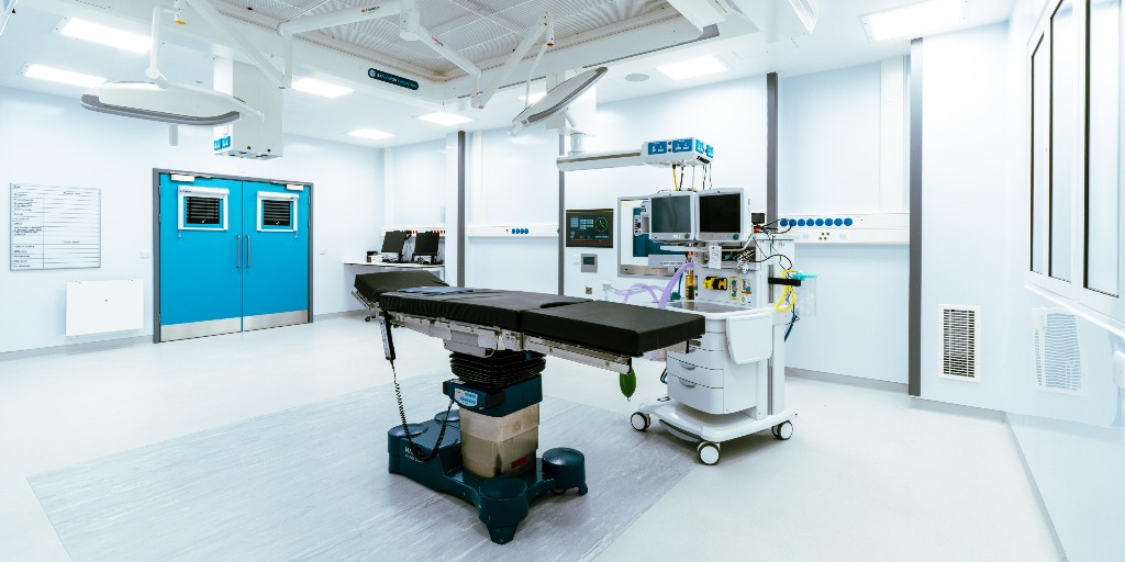 ASPHFT's tweet photo. The Surrey Surgical Centre has been nationally recognised for high standards in clinical and operational practice through NHS England's Getting It Right First Time programme.

Read more: https://t.co/k2Ivnwmndi https://t.co/L21Sbf6lch