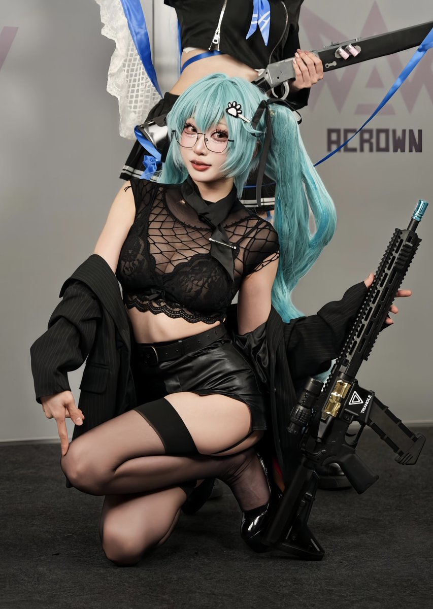 963Yang's tweet photo. PlayX4

NIKKE - 프리바티 : 샤프레슨

M. @h_sol_m 

#Nikke #playx4 #cosplay #니케 https://t.co/kPp3UjilZb