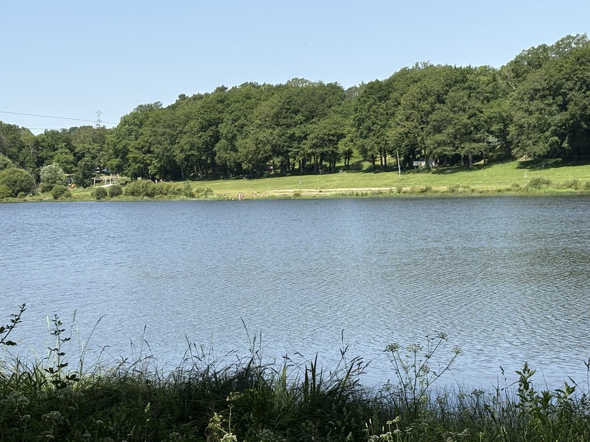 Geoff27's tweet photo. @candmclub just to say a big thank you to the team. We have had great support in France changing our site bookings a number of times and also changing our return ferry, this was necessary because of car issues. Spent longer than planned in Brittany but worse places to be stuck😂 https://t.co/HaXVZlQAUc