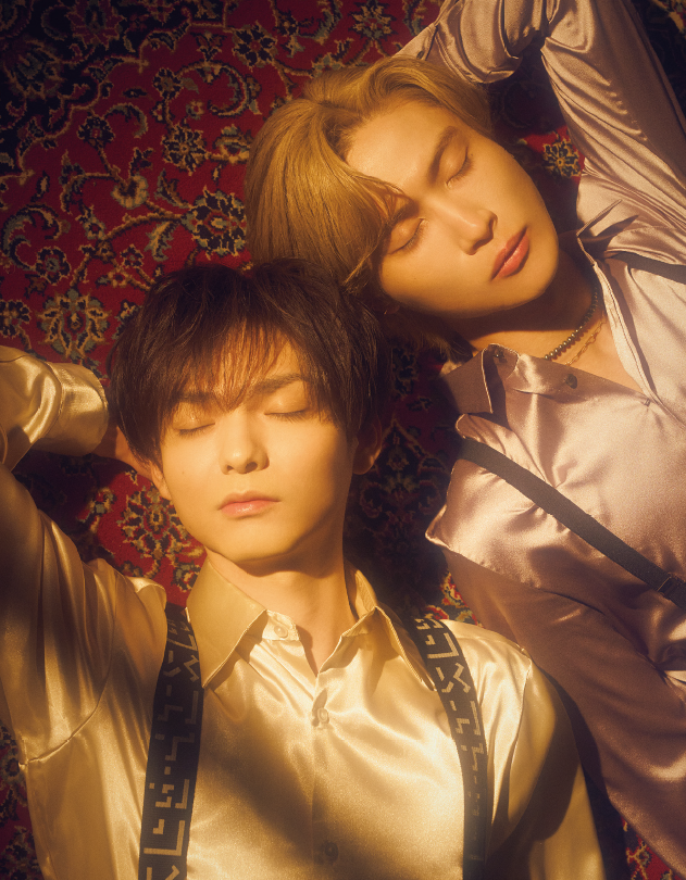 TVguidePERSON's tweet photo. 【「#TVガイドPERSON vol.165」#薮宏太 さん×#橋本良亮 さん取材秘話⑨】ちなみに薮さんが戸塚祥太さんと仲が良いことから、戸塚さんとのエピソードが出ると、お二人ともその時の様子を昨日のことのように楽しそうにお話ししてくださいました。取材秘話は以上です！本誌と合わせてお楽しみください。 https://t.co/KcEYXBcpWf