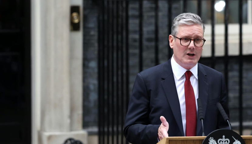 PolExt's tweet photo. 🇬🇧 A pocas semanas de una cumbre bilateral prevista para mediados de julio, el laborista que prometió devolver Reino Unido al corazón de Europa libra la crisis más grave de su mandato. 

📌https://t.co/yUucgbkWh4 https://t.co/EttG0xUOt7