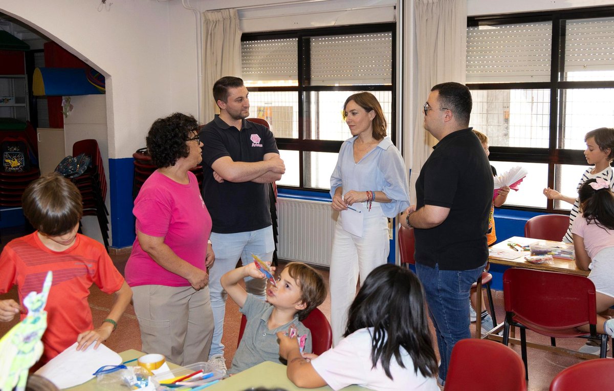 AytodeCaravaca's tweet photo. 👪 El Ayuntamiento de #Caravaca abre el plazo de inscripción en los programas de conciliación para el verano y el próximo curso escolar

La Escuela de Verano Adaptada ofrecerá atención especializada para menores con discapacidad o necesidades de apoyo: https://t.co/eBq09kyDq0 https://t.co/NovQCIQtjp